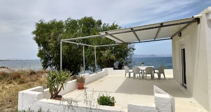 Cozy little home next to the Sea with a patio
