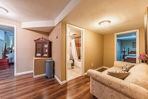 6 habitaciones, wifi y ropa de cama 