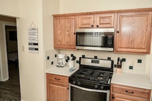 Dining tables, kitchen islands