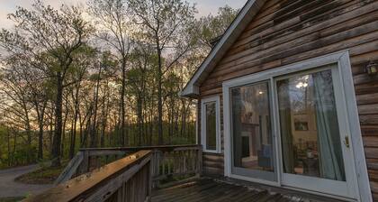 Happy Harbor | Mtn + Riverside w/ Game Room + Water Hole!