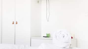 1 bedroom, desk, iron/ironing board, free WiFi