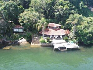 Exterior - 6 Bedroom Private vacation home in Angra dos Reis (Angra dos Reis)