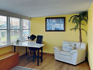 House (3 Bedrooms) | Property amenity
