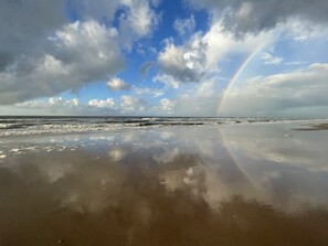 Sun-loungers, beach towels