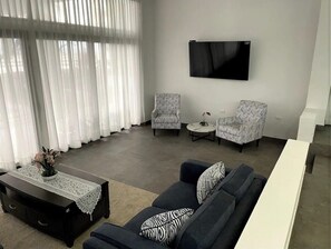 Smart TV - Stunning contemporary beach front villa (Puntarenas Province)