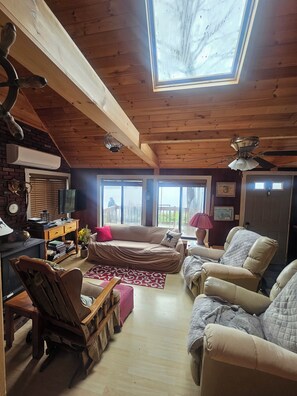 Smart TV, fireplace - Lake House on Great Moose Lake with dock, swimming area, boat landing, and more! (Hartland)
