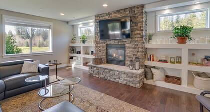 Spacious Carnation Home w/ Grill & Large Yard