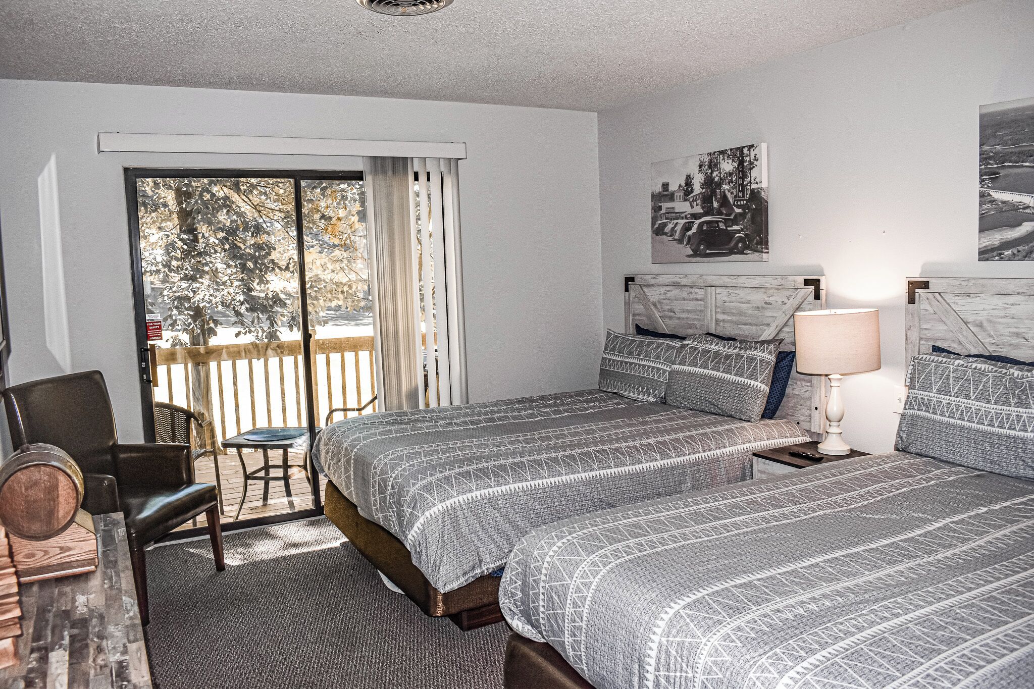 2 多间卧室、办公桌、免费 WiFi、床单