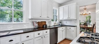★ LUXURY 5 BR VILLA Heart of Village Steps From #2