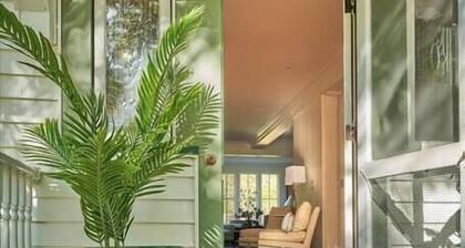 ★ LUXURY 5 BR VILLA Heart of Village Steps From #2