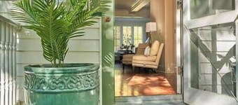 ★ LUXURY 5 BR VILLA Heart of Village Steps From #2