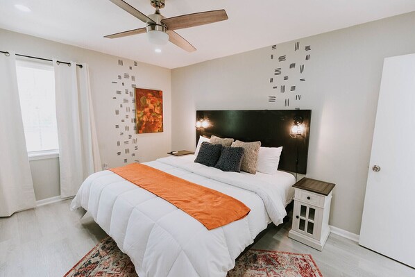 3 habitaciones, escritorio, tabla de planchar con plancha y wifi gratis 