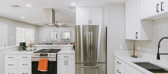 Twin Oaks - close to beach & downtown Ocean Springs!