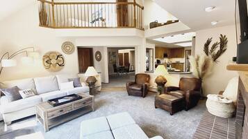 Smart TV, fireplace, DVD player, books