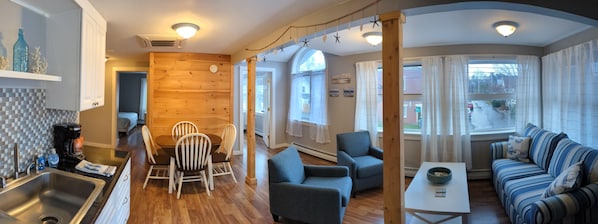 Comfort Apartment, 2 Bedrooms, Kitchen | Living area | TV