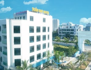 Dining - Tuan Dat Luxury Hotel FLC (Sam Son)