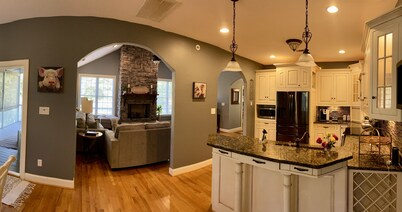 Peaceful Mountain Home: backs to a private fishing pond on two acres