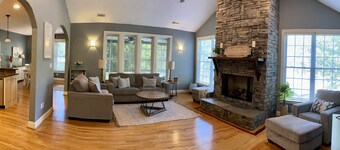 Peaceful Mountain Home: backs to a private fishing pond on two acres