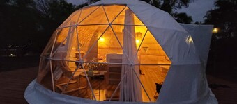 🏕Country Side Stay In a Geodome 40 min. to San Antonio🔥