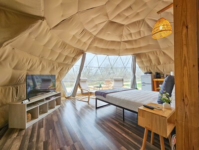 🏕Country Side Stay In a Geodome 40 min. to San Antonio🔥