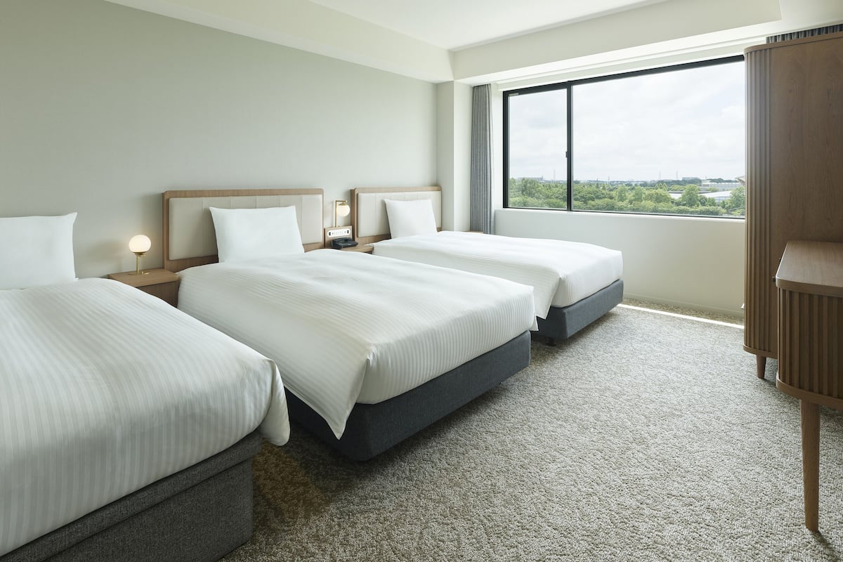 1 quarto, cofres nos quartos, cortinas blackout, quartos à prova de som