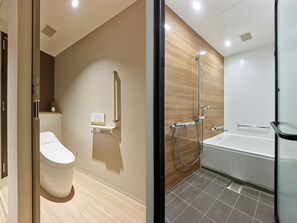 Superior , 2 beds , Non Smoking | Bathroom | Combined shower/tub, free toiletries, hair dryer, slippers