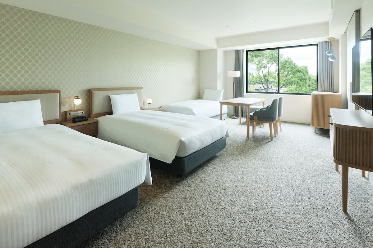 1 bedroom, in-room safe, blackout drapes, soundproofing
