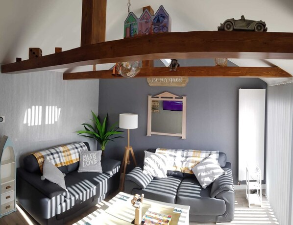 TV - luxury 2-Bed modern chalet in Bridlington (Bridlington)