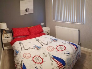 2 bedrooms, iron/ironing board, WiFi, bed sheets - luxury 2-Bed modern chalet in Bridlington (Bridlington)