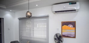 Dining - Beautiful One Bed Apartment in Lekki Phase1 (Lagos)