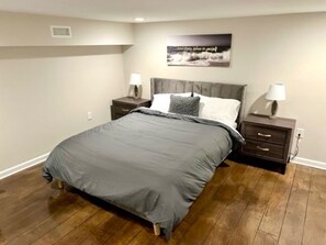 5 bedrooms, travel crib, free WiFi, bed sheets