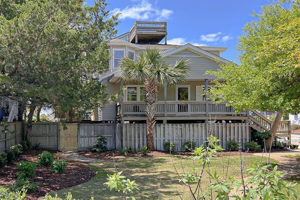 House, 4 Bedrooms | Exterior