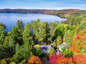 Aerial view - Rare Muskoka cottage on waterfront - Westview (Dwight)