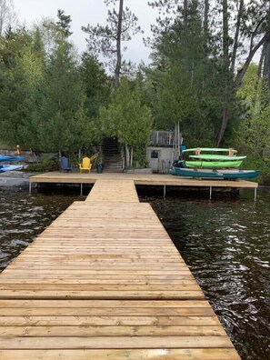 Property grounds - Quaint Muskoka cottage on lakefront - Moorehaven (Dwight)