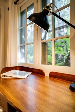 Interior - Stunning modern waterfront cottage in Muskoka - Tumble Inn (Dwight)