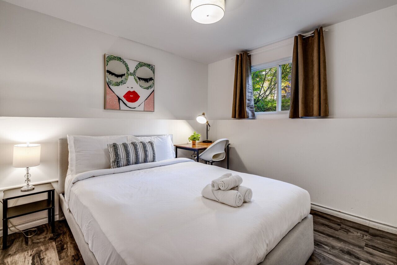 2 chambres, bureau, accès au Wi-Fi (inclus), literie fournie