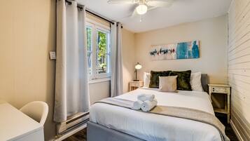 3 dormitorios, escritorio, wifi gratis y ropa de cama