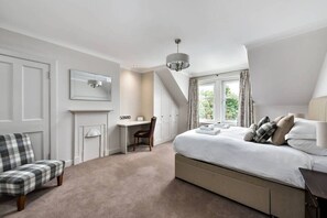 4 chambres, accès Internet, draps fournis