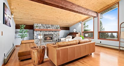 Lakeview chalet by Gooseberry Falls with sauna