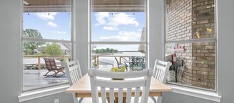 Waterfront Luxury Getaway for Gatherings - 180 Degree Views, Large Deck & Dock
