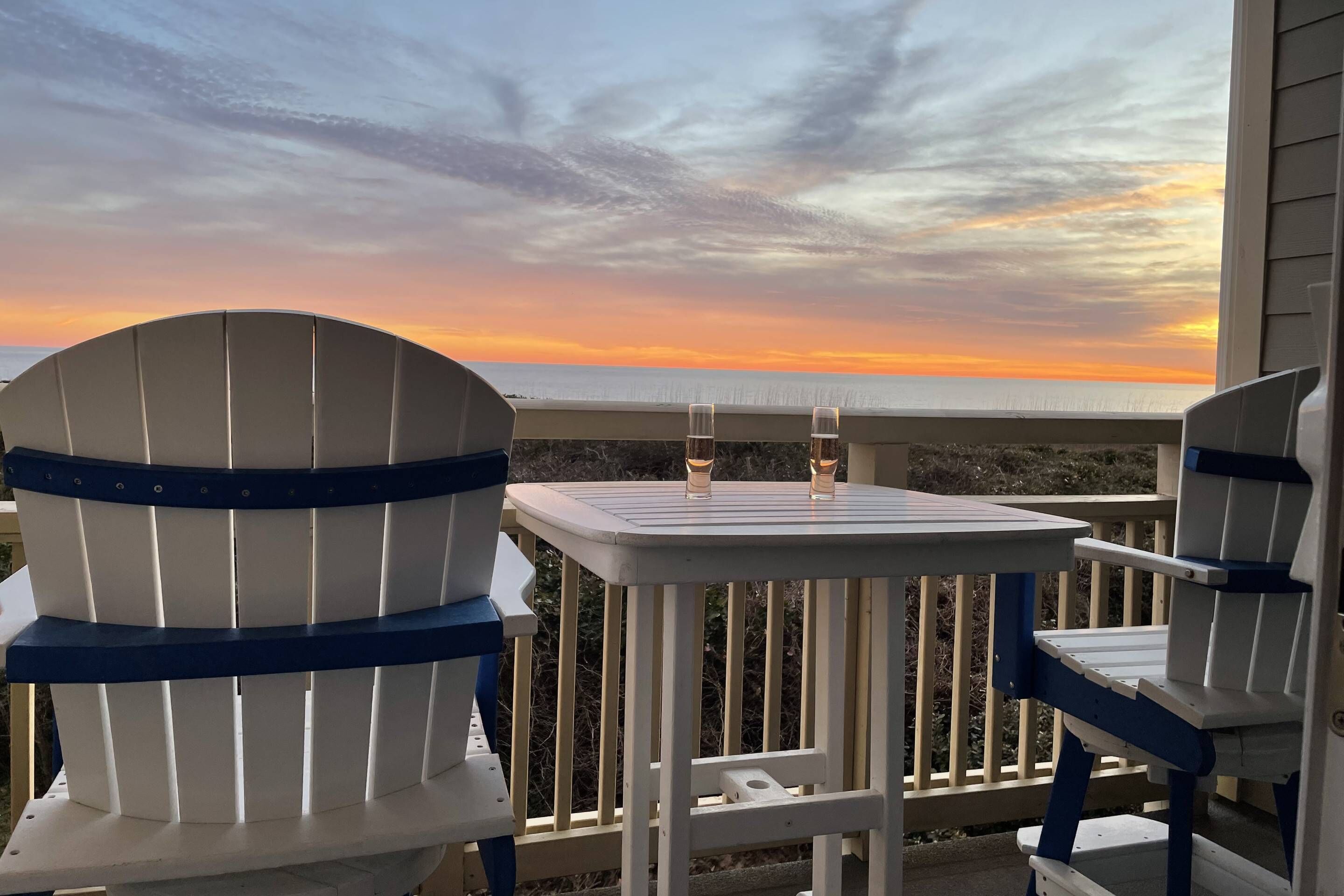 Oceanfront 2nd Floor Condo w/ Spectacular Views! Great outdoor seating & Easy Access to Beach & Pool