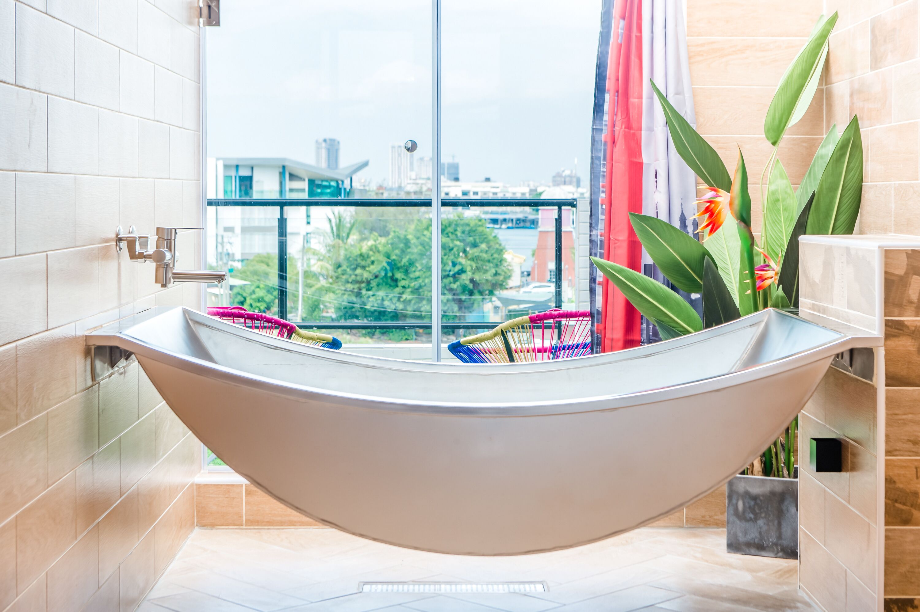 Deluxe Double Room, Bathtub | Bathroom | Hair dryer, towels, shampoo, toilet paper