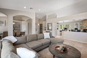 Smart-TV, peis og fotballspill