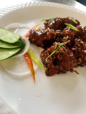 Desayuno continental (INR 150 por persona)