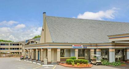 Charlotte Speedway Inn and Suites