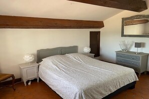 5 bedrooms, free WiFi