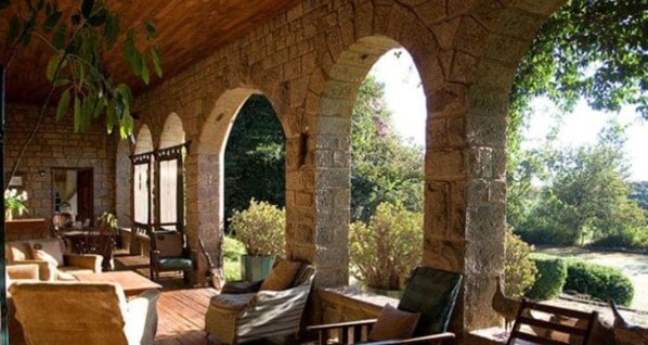 Lounge - Deloraine House (Rongai)