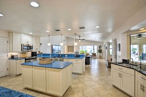 微波炉、洗碗机、烤面包机、厨具/餐具