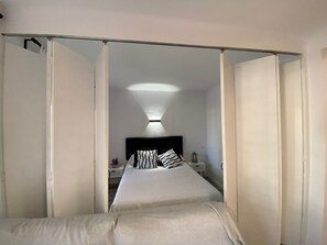 1 soverom, wi-fi (inkludert) og sengetøy