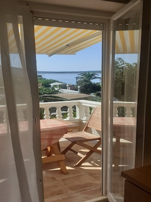 Apartment (Two Bedroom Apartment with Terrace an) | Balkon